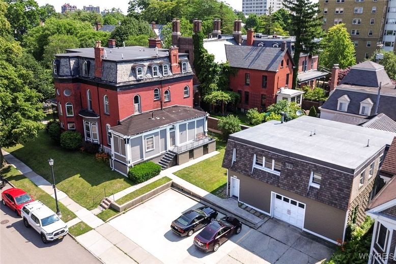 Exterior, Drone