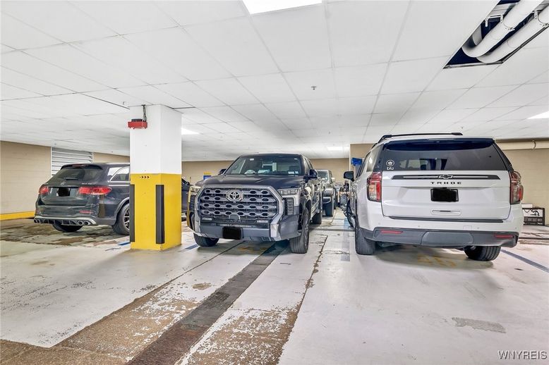 Garage, Interior