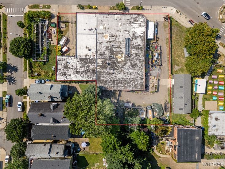 Exterior, Drone
