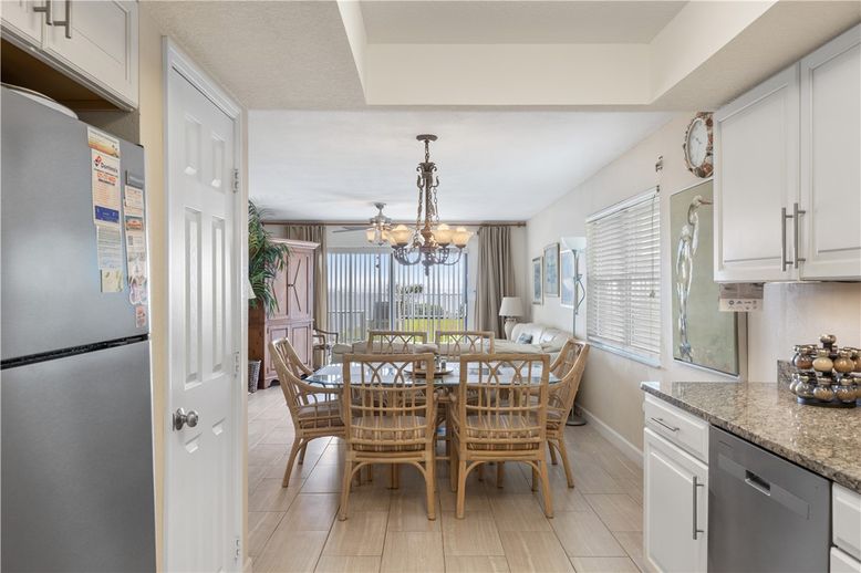 Chandelier, Dining room, Interior, Kitchen, Wood Texture Flooring
