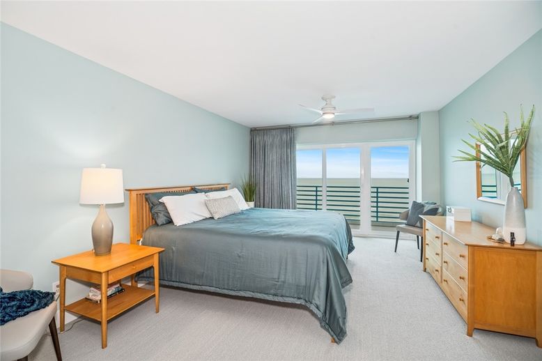 Bedroom, Interior, Water