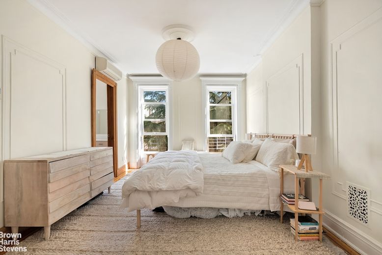 Bedroom, Interior, Pendant Lights