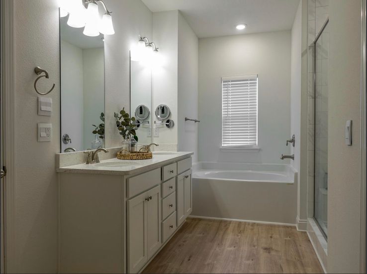 Bathroom, Interior, Recessed Lighting, Wood Texture Flooring
