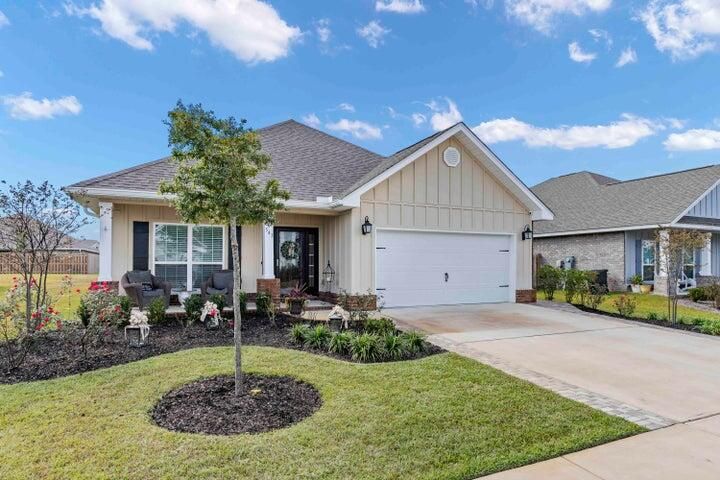 Attached, Backyard, Exterior, Facade, Ranch