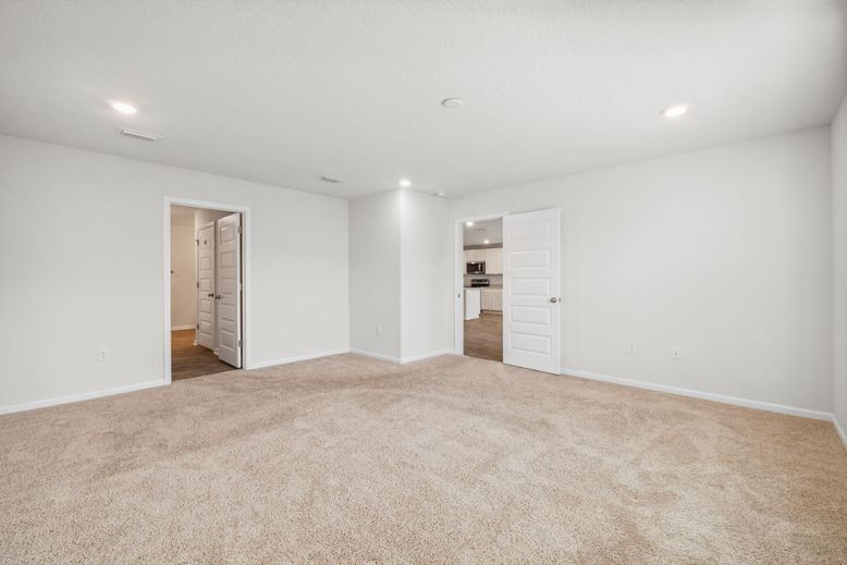 Empty room, Interior, Recessed Lighting