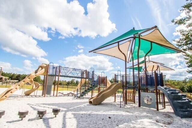 Backyard, Exterior, Playground