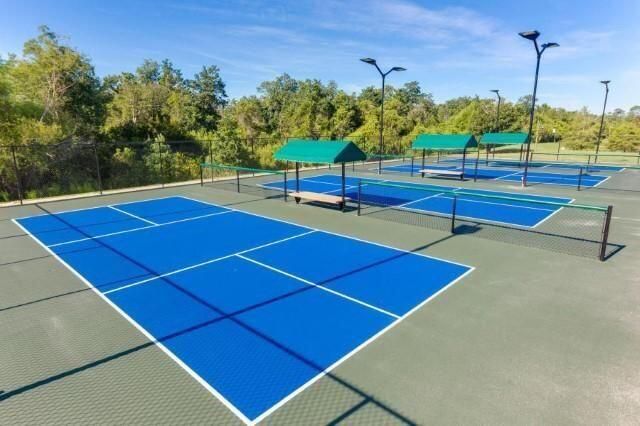 Exterior, Tennis Courts