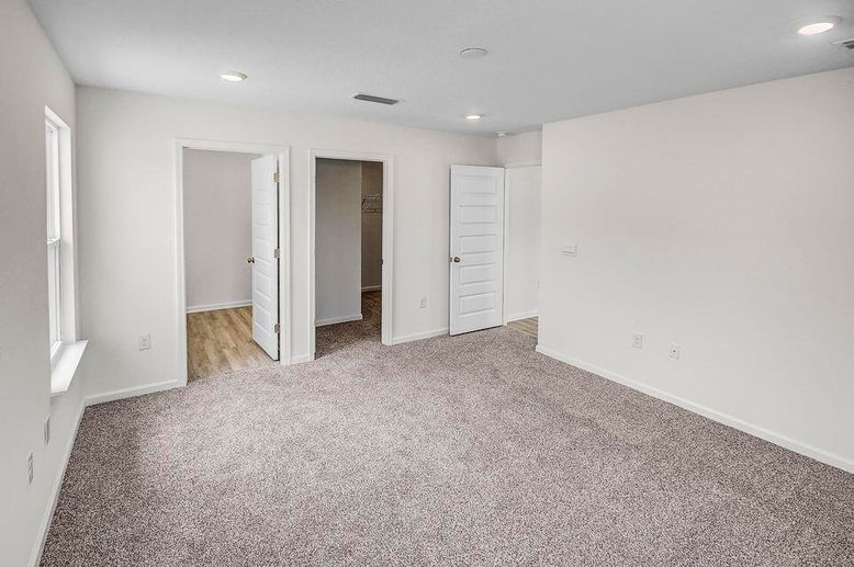 Empty room, Interior, Recessed Lighting