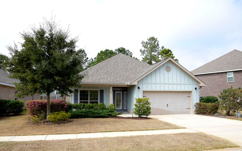 Attached, Exterior, Facade, Brick Facade, Ranch