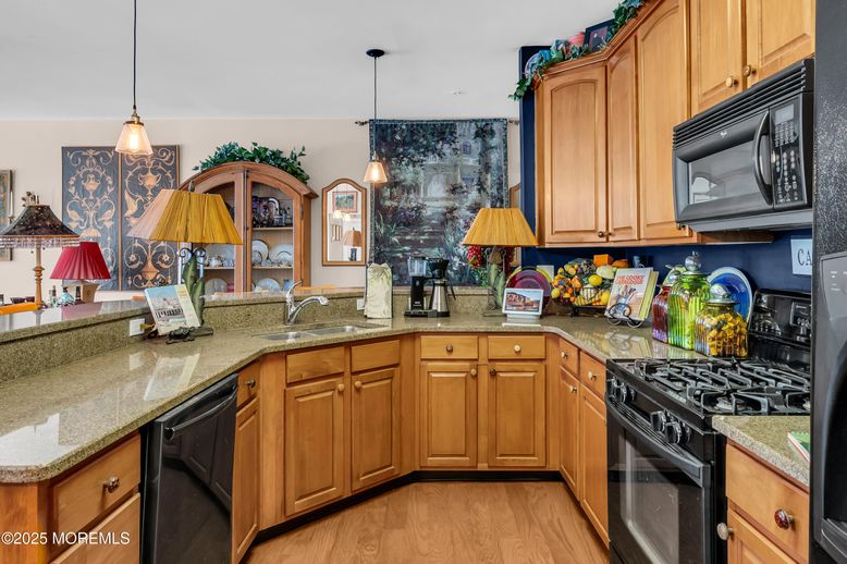 Interior, Kitchen, Pendant Lights, Wood Texture Flooring