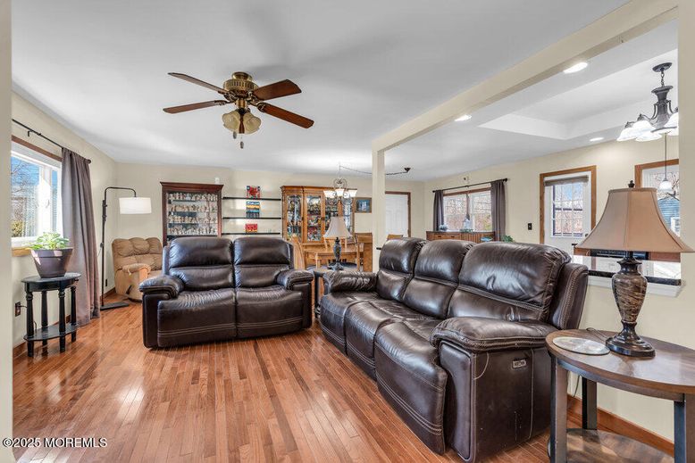 Chandelier, Dining room, Interior, Living room, Pendant Lights, Recessed Lighting, Wood Texture Flooring
