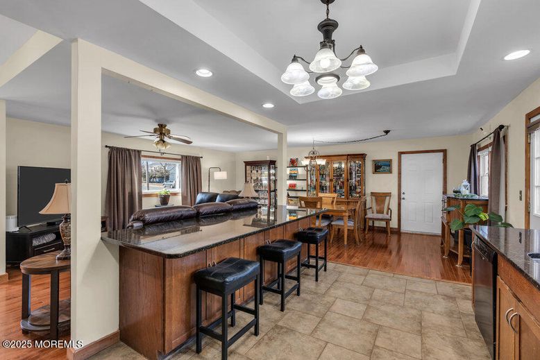 Chandelier, Dining room, Interior, Living room, Recessed Lighting, Wood Texture Flooring
