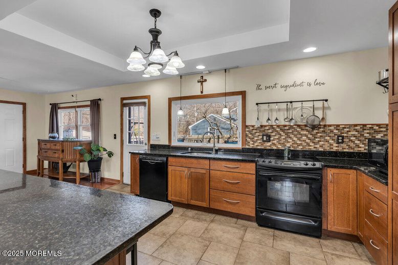 Chandelier, Interior, Kitchen, Pendant Lights, Recessed Lighting
