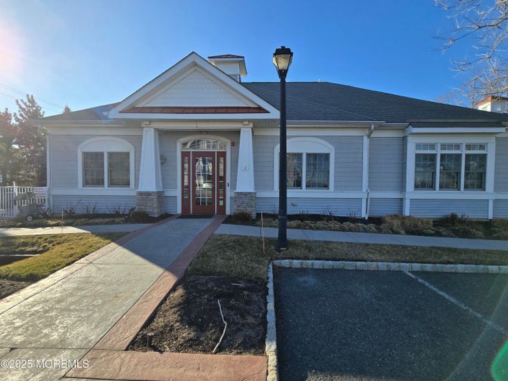 Exterior, Facade, Cape Cod