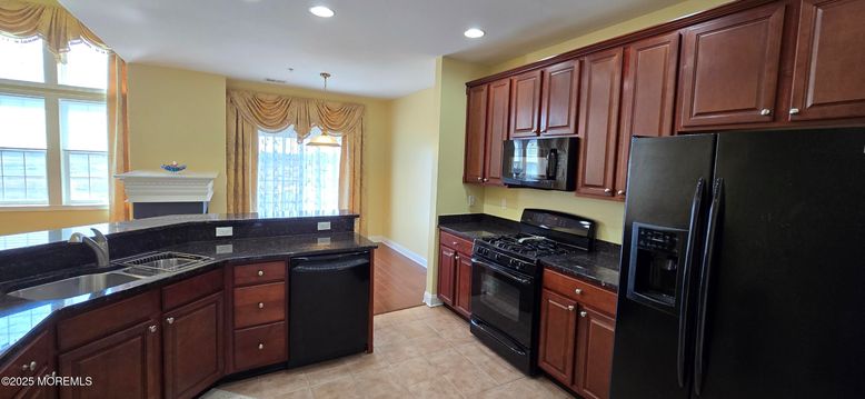 Fireplace, Interior, Kitchen, Pendant Lights, Recessed Lighting