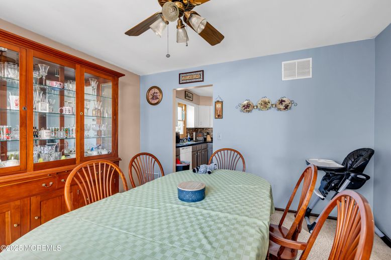 Dining room, Interior