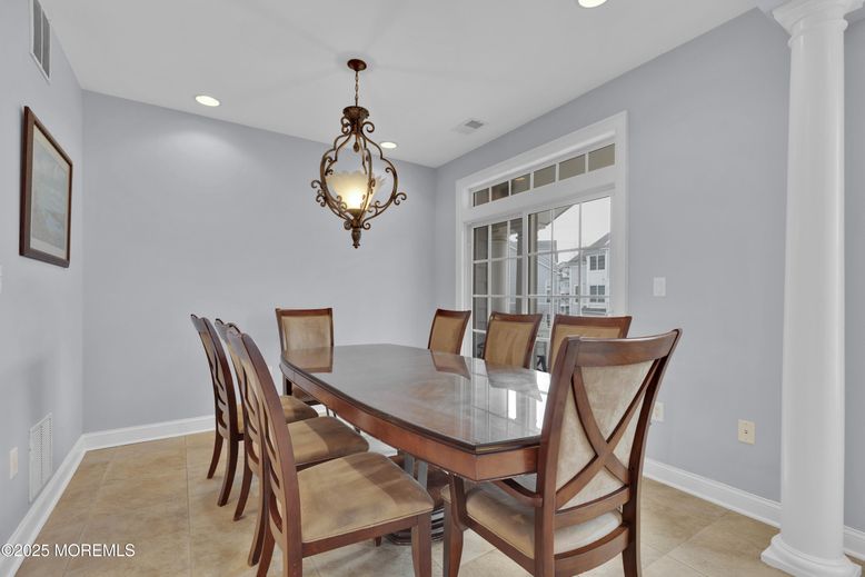 Dining room, Interior, Pendant Lights, Recessed Lighting