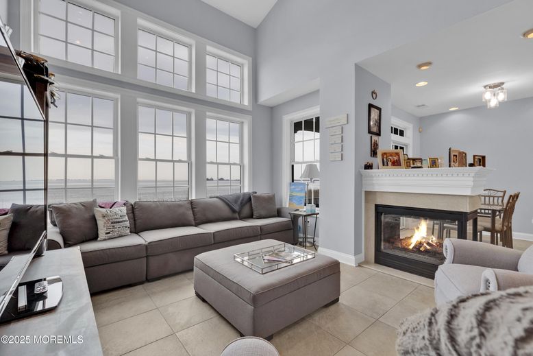 Fireplace, Interior, Living room, Recessed Lighting