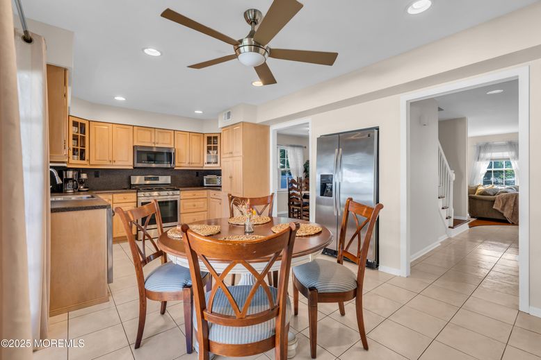 Dining room, Interior, Kitchen, Recessed Lighting, Stainless Steel Appliances