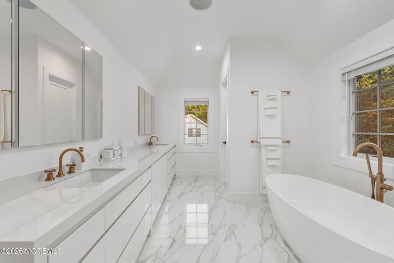 Bathroom, Dual Sink Vanities, Free Standing Baths, Interior, Marble, Recessed Lighting