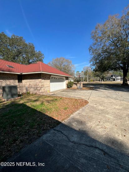 Detached Garage, Exterior