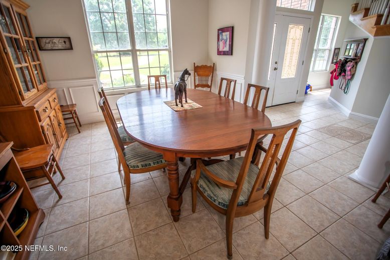 Dining room, Interior