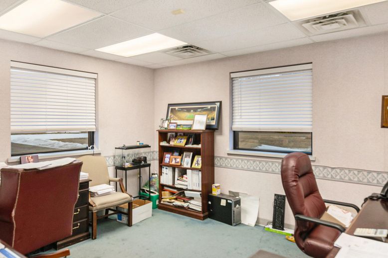 Home Office, Interior