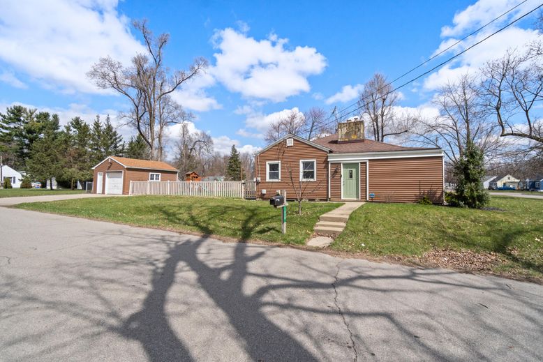 Backyard, Detached Garage, Exterior