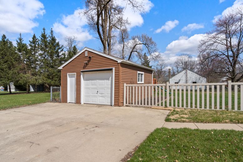 Backyard, Detached Garage, Exterior