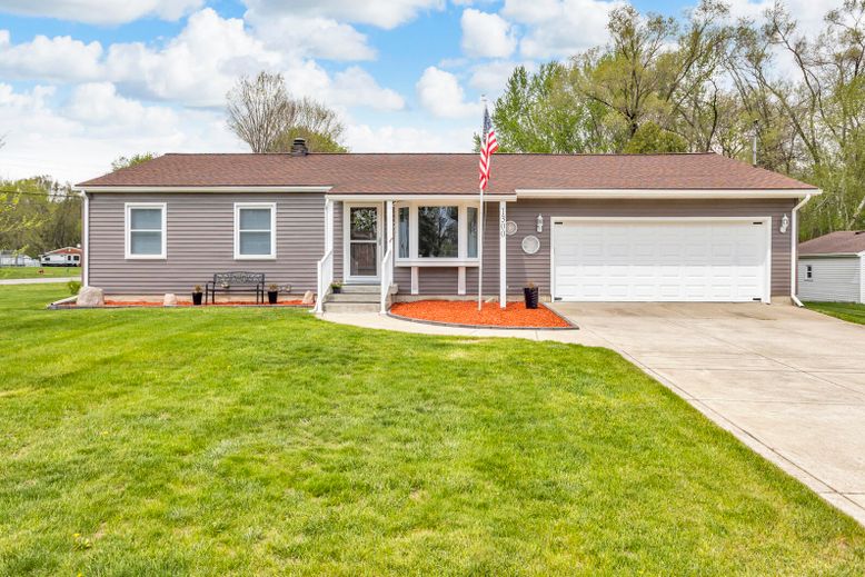 Attached, Backyard, Exterior, Facade, Ranch