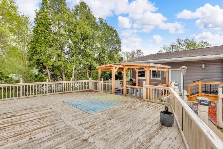 Exterior, Pool, Wood Texture Flooring