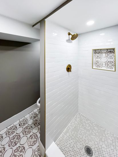 Bathroom, Interior, Recessed Lighting