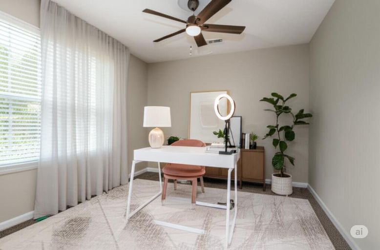 Home Office, Interior
