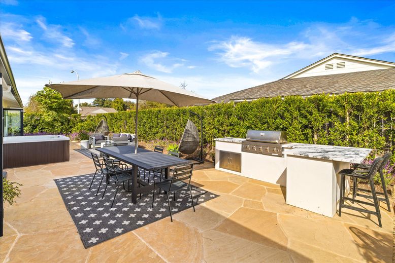 Exterior, Hot Tub