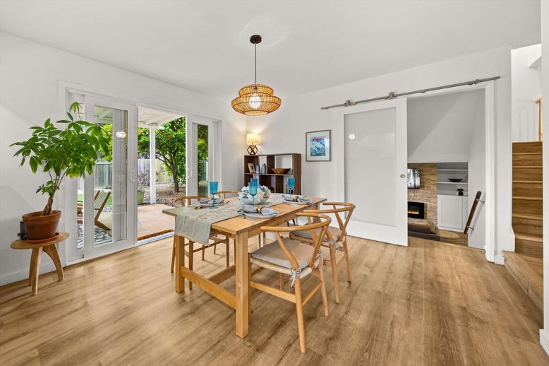 Dining room, Fireplace, Interior, Pendant Lights, Wood Texture Flooring