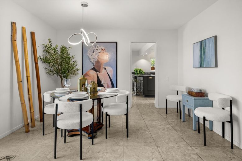 Dining room, Interior, Pendant Lights, Recessed Lighting