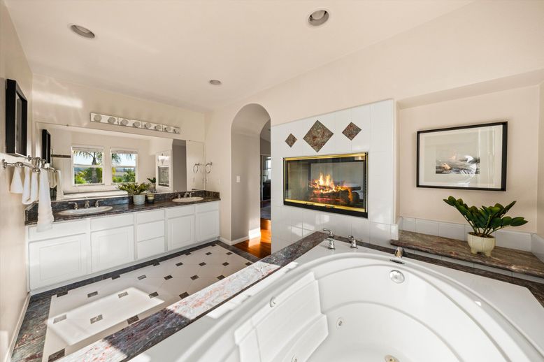 Bathroom, Fireplace, Interior, Recessed Lighting