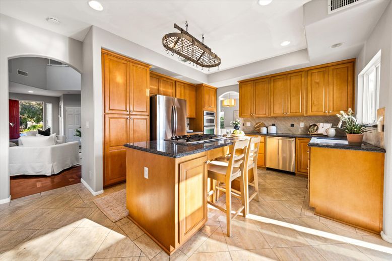 Interior, Kitchen, Living room, Recessed Lighting, Stainless Steel Appliances