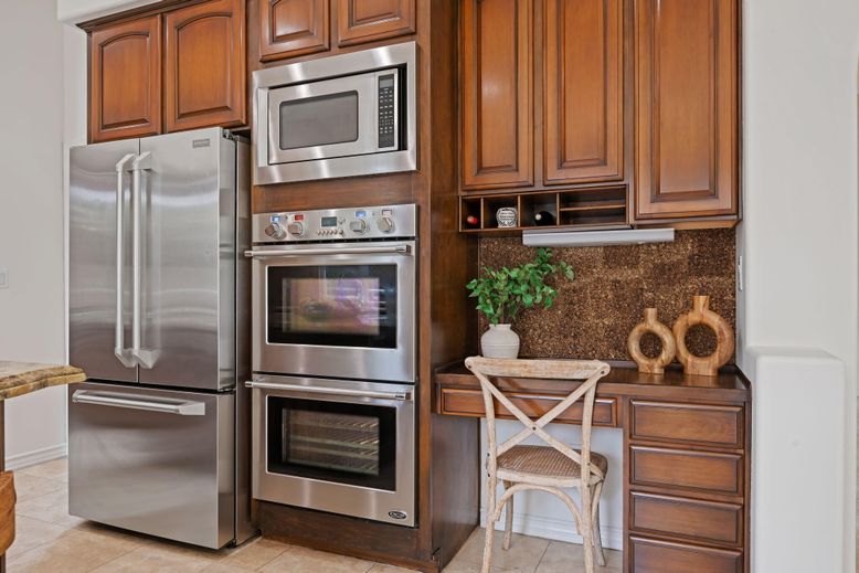 Interior, Kitchen, Stainless Steel Appliances