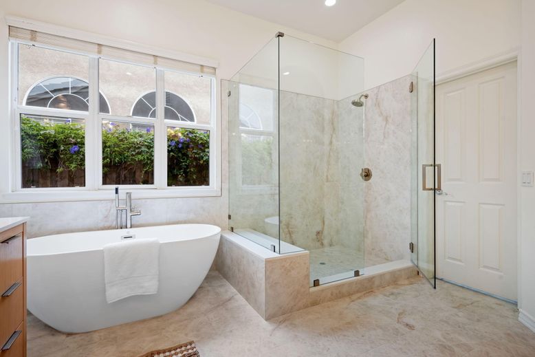 Bathroom, Free Standing Baths, Glass Shower, Interior, Recessed Lighting