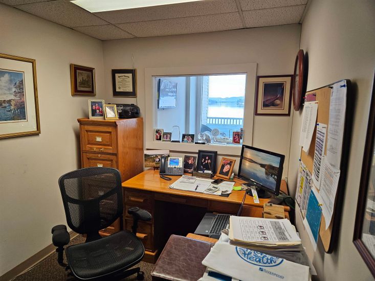 Home Office, Interior