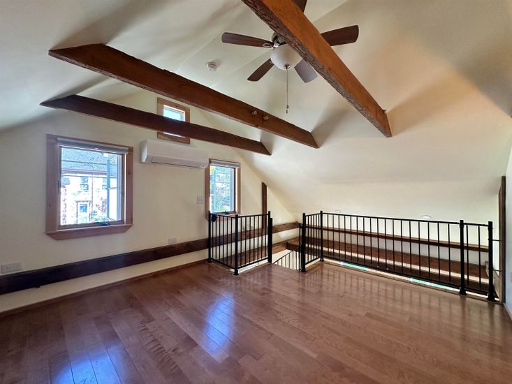 Empty room, Interior, Wooden Beams, Wood Texture Flooring