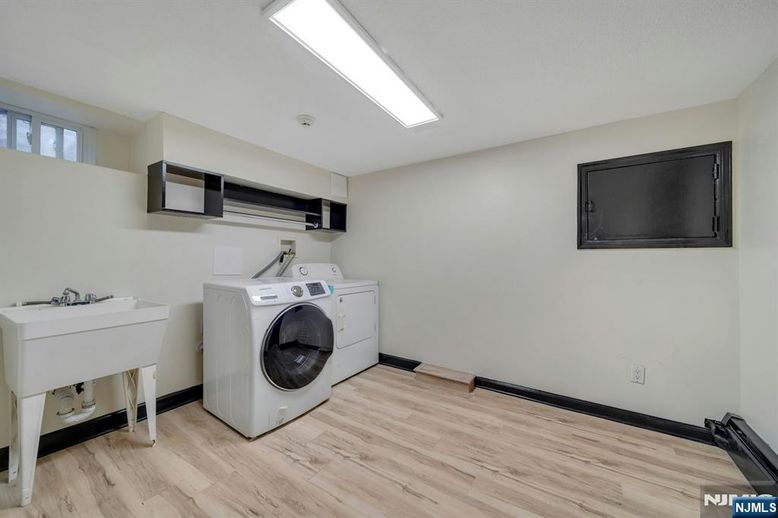DE Listing image placeholder