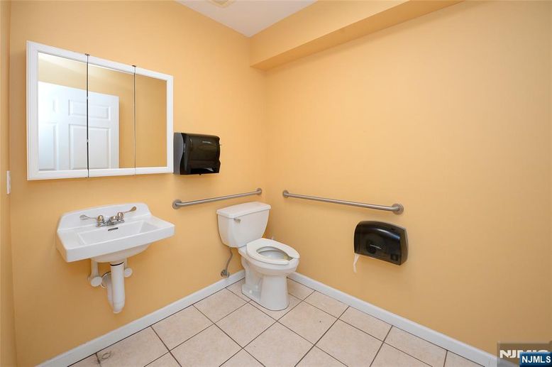 DE Listing image placeholder