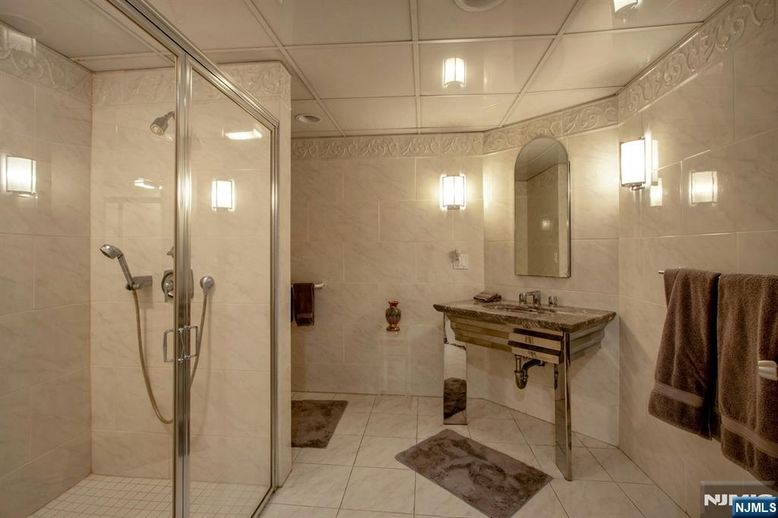 DE Listing image placeholder