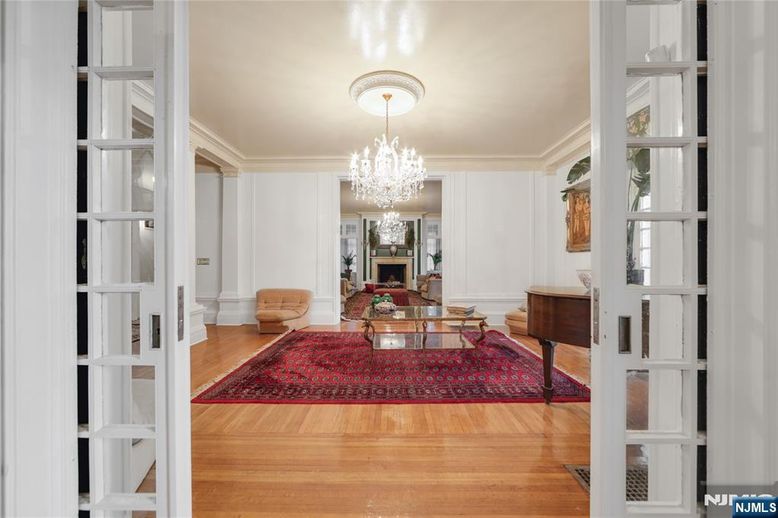 DE Listing image placeholder