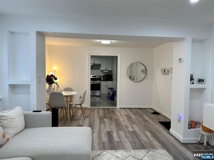 DE Listing image placeholder