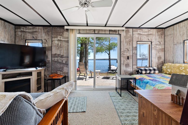Interior, Living room, Water, Wooden Walls