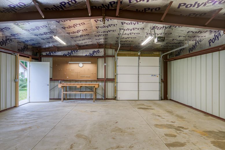 Garage, Interior