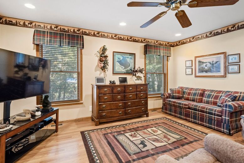 Interior, Recessed Lighting, Wood Texture Flooring
